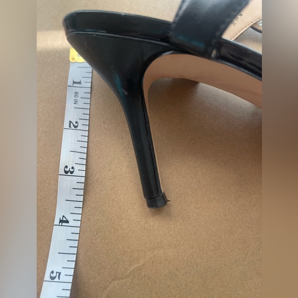NINE WEST - STRAPPY HEEL SANDAL (Gently Used) - Picture 5 of 6